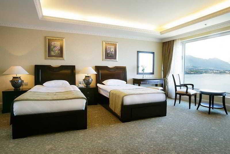 Mercure Cyprus Casino Hotels & Wellness Resort Agios Epiktitos Room photo